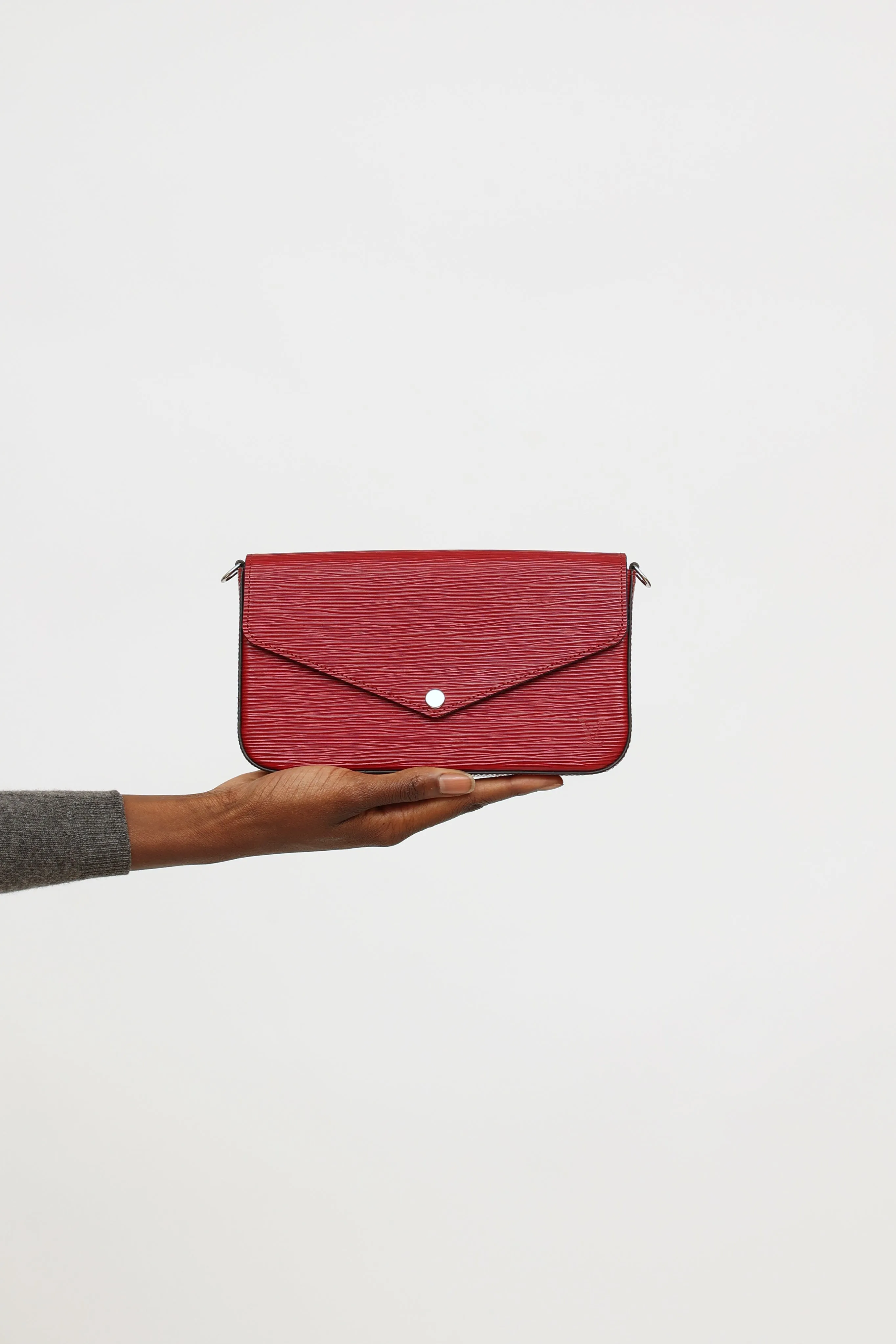 2019 Epi Cherry Berry Félicie Pochette Bag