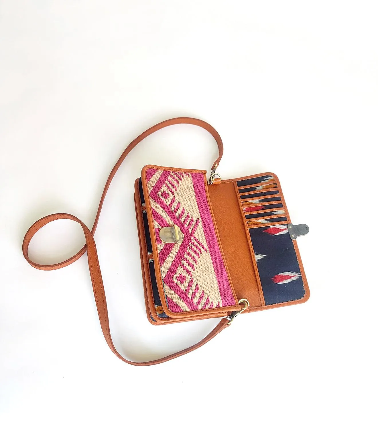 Berry Crossbody sling